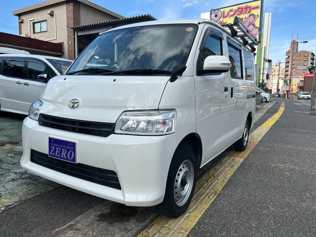 Toyota TOWNACE VAN 2021 — фото автомобиля 1