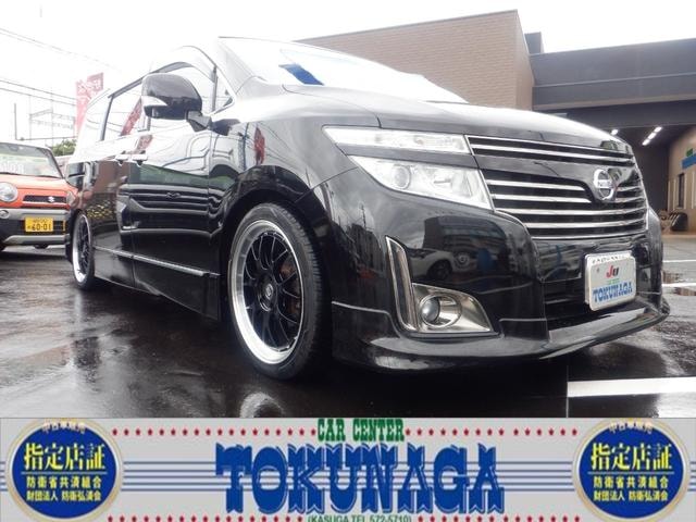 Nissan ELGRAND 2013 — фото автомобиля 1