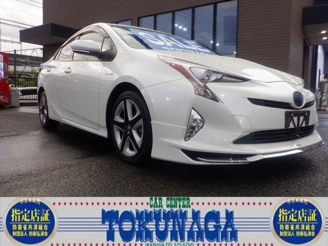 Toyota PRIUS 2016 — фото автомобиля 1