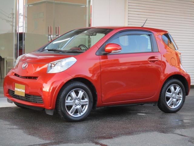 Toyota IQ 2012 — фото автомобиля