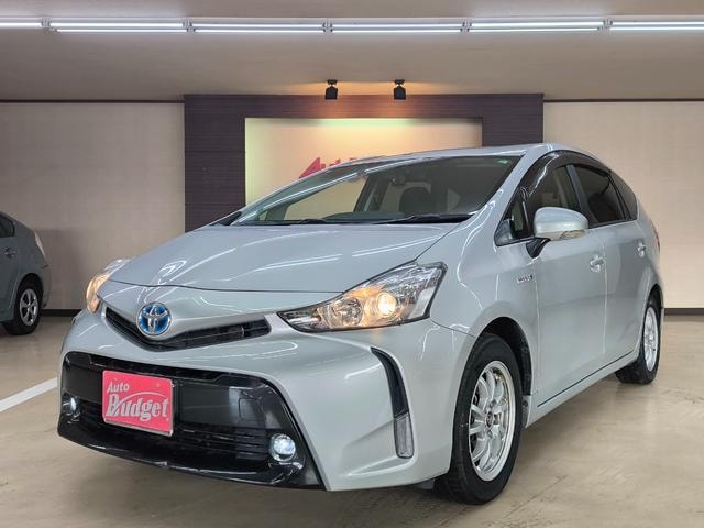 Toyota PRIUS ALPHA 2015 — фото автомобиля