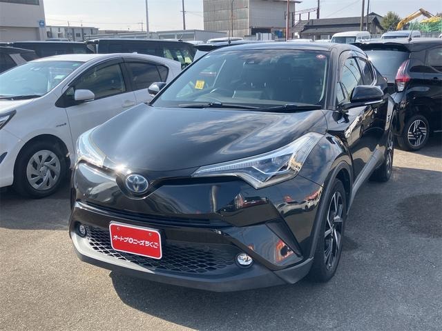 Toyota C-HR 2018 — фото автомобиля 1