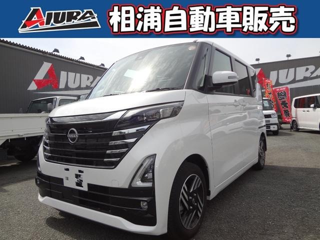 Nissan ROOX 2025 — фото автомобиля 1