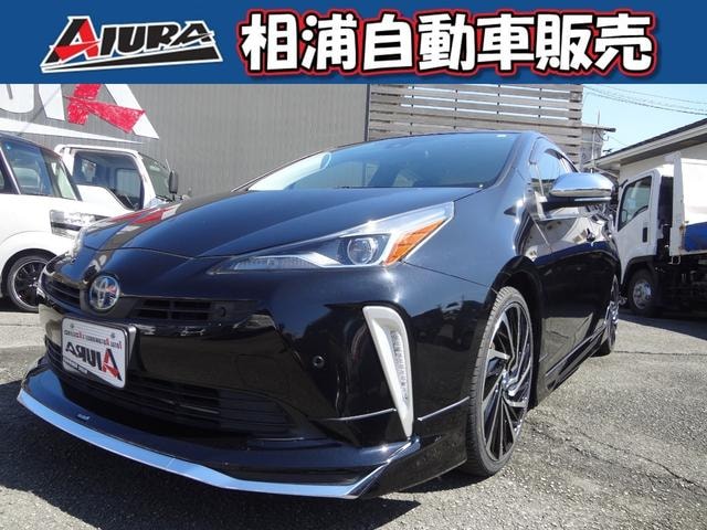 Toyota PRIUS 2021 — фото автомобиля 1