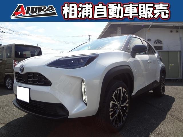 Toyota YARIS CROSS 2026 — фото автомобиля