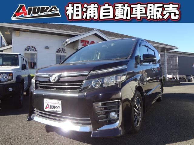 Toyota VOXY 2014 — фото автомобиля 1