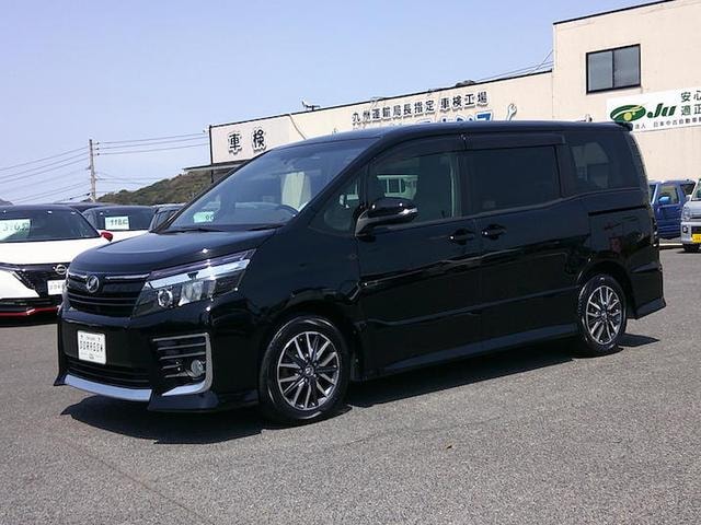 Toyota VOXY 2016 — фото автомобиля 1
