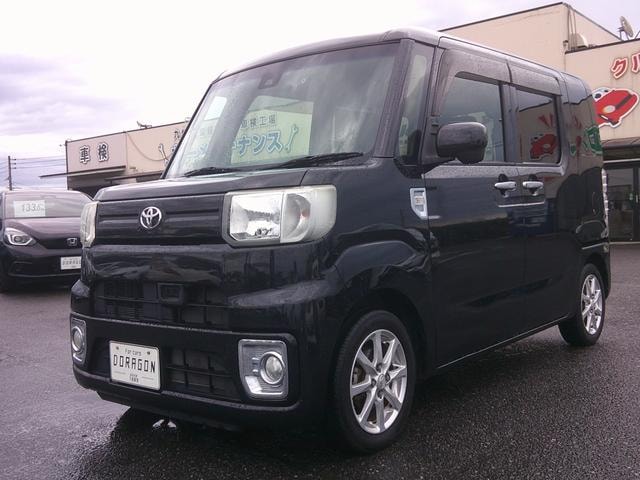 Toyota PIXIS MEGA 2017 — фото автомобиля