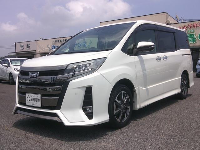 Toyota NOAH 2020 — фото автомобиля 1