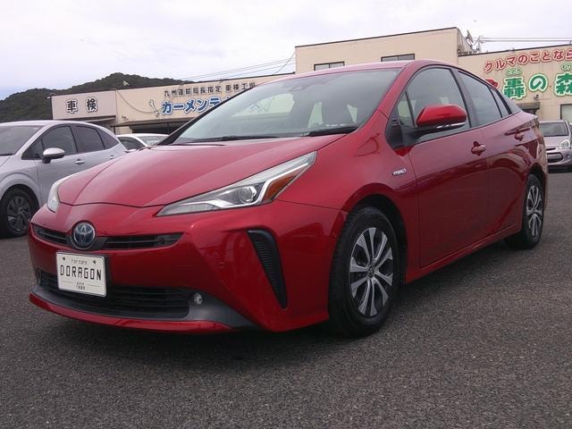 Toyota PRIUS 2019 — фото автомобиля 1