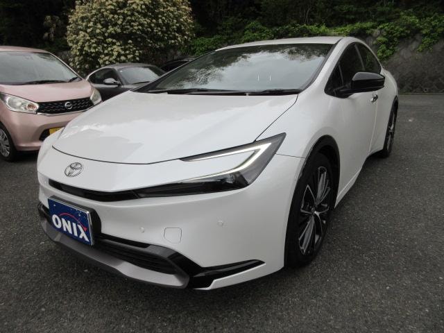 Toyota PRIUS 2024 — фото автомобиля 1