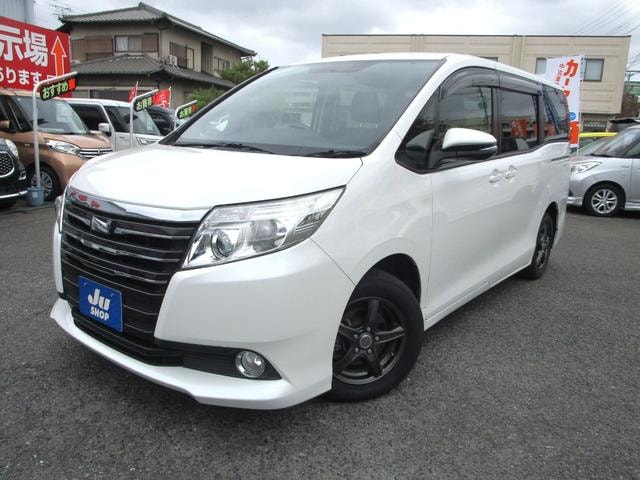 Toyota NOAH 2015 — фото автомобиля 1