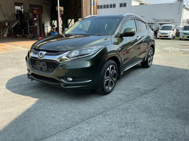 Honda VEZEL 2014 — фото автомобиля 1