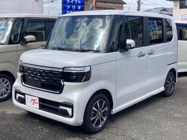 Honda N-BOX CUSTOM 2023 — фото автомобиля 1