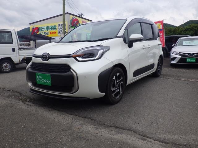 Toyota SIENTA 2023 — фото автомобиля