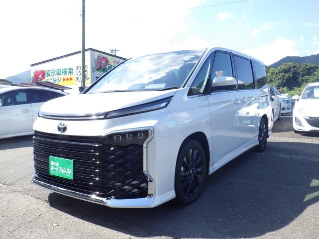 Toyota VOXY 2026 — фото автомобиля 1