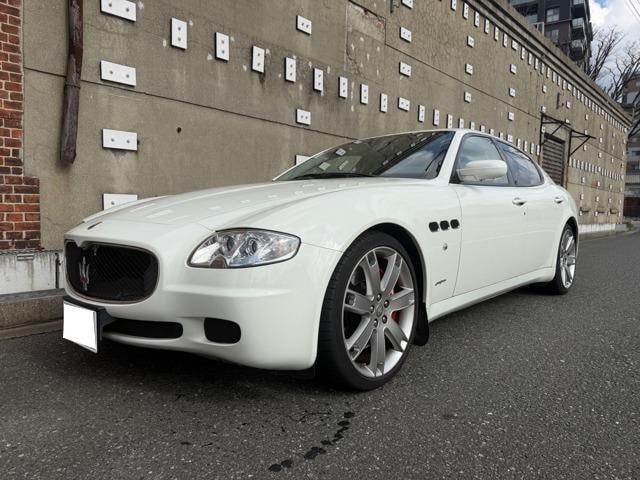 Maserati QUATTROPORTE 2008 — фото автомобиля