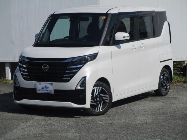 Nissan ROOX 2023 — фото автомобиля