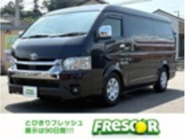 Toyota HIACE VAN 2023 — фото автомобиля