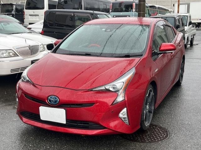 Toyota PRIUS 2016 — фото автомобиля 1