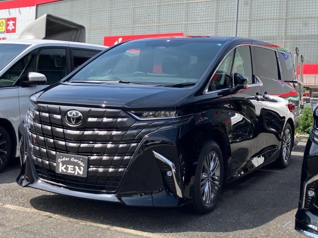 Toyota ALPHARD 2026 — фото автомобиля