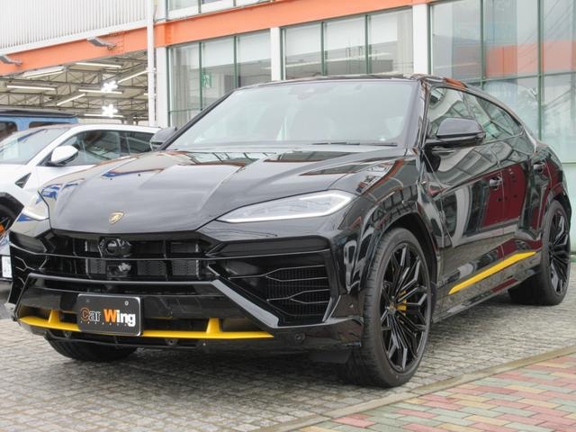 Lamborghini URUS 2026 — фото автомобиля