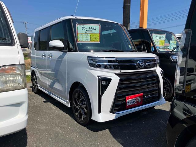 Daihatsu TANTO 2026 — фото автомобиля 1