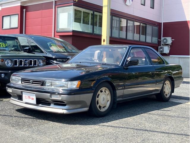 Nissan LEOPARD 1989 — фото автомобиля 1