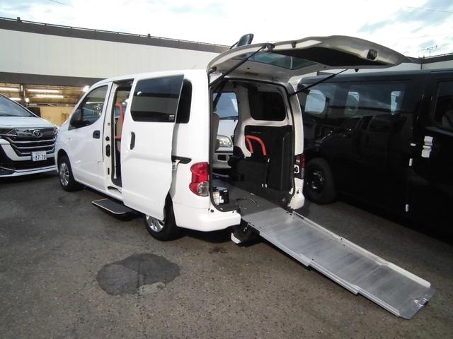 Nissan NV200 VANETTE VAN 2012 — фото автомобиля