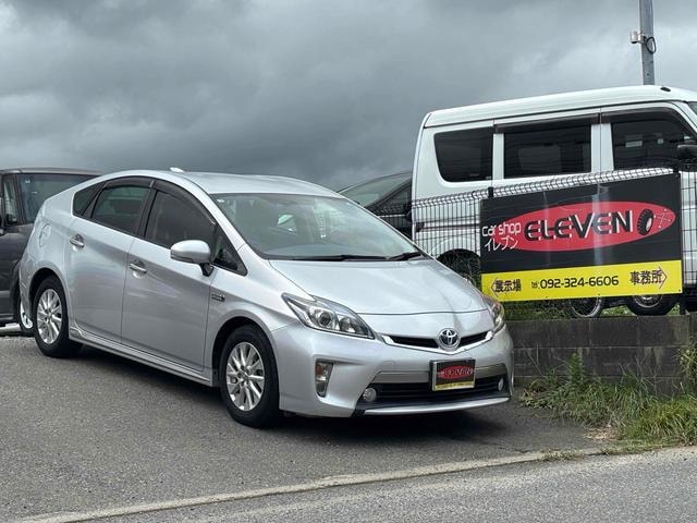 Toyota PRIUS PHV 2015 — фото автомобиля