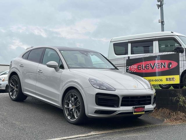 Porsche CAYENNE COUPE 2020 — фото автомобиля