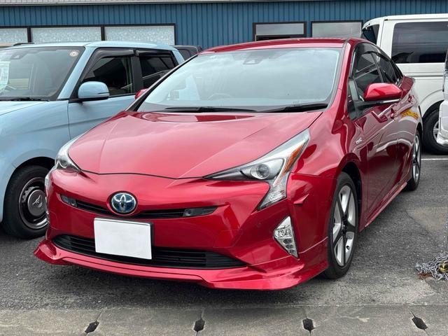 Toyota PRIUS 2018 — фото автомобиля 1