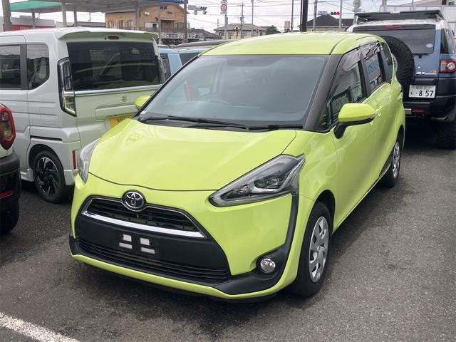 Toyota SIENTA 2015 — фото автомобиля