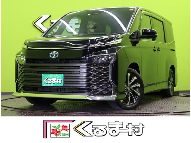 Toyota VOXY 2023 — фото автомобиля 1