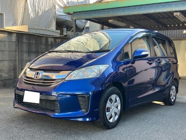 Honda FREED 2015 — фото автомобиля 1