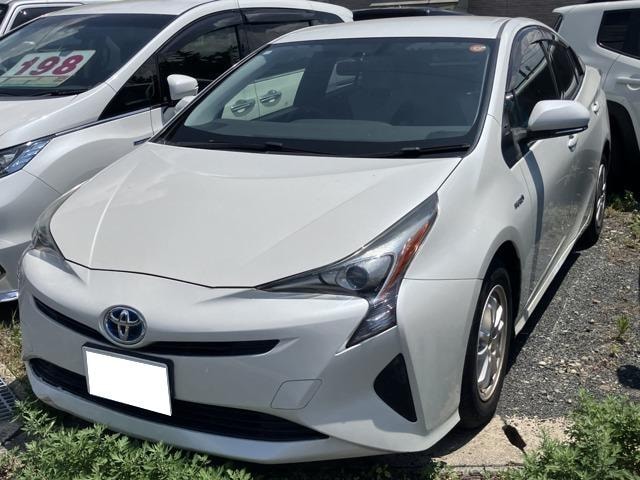 Toyota PRIUS 2016 — фото автомобиля 1