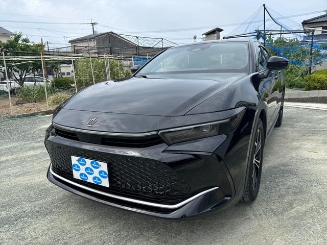 Toyota CROWN CROSSOVER 2023 — фото автомобиля 1