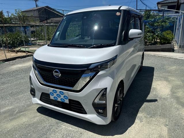 Nissan ROOX 2022 — фото автомобиля 1