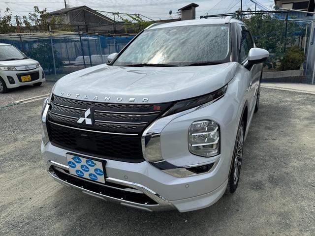 Mitsubishi OUTLANDER PHEV 2022 — фото автомобиля