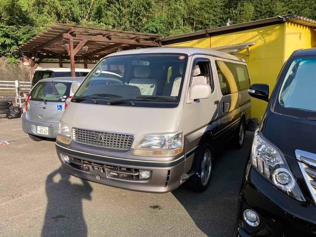 Toyota HIACE WAGON 1996 — фото автомобиля
