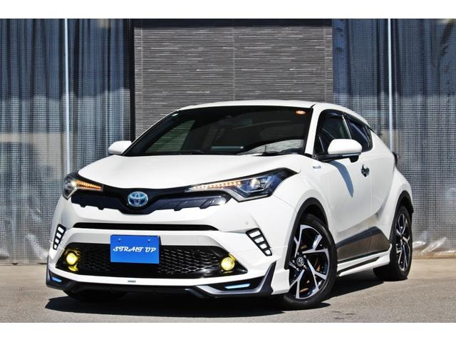 Toyota C-HR 2018 — фото автомобиля 1