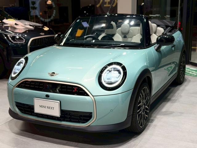 Mini  2025 — фото автомобиля