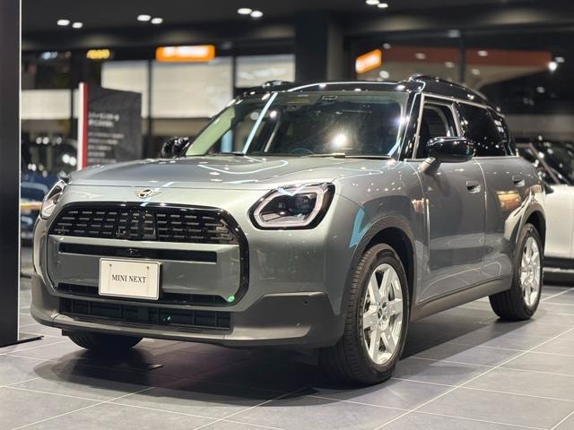 Mini  2025 — фото автомобиля