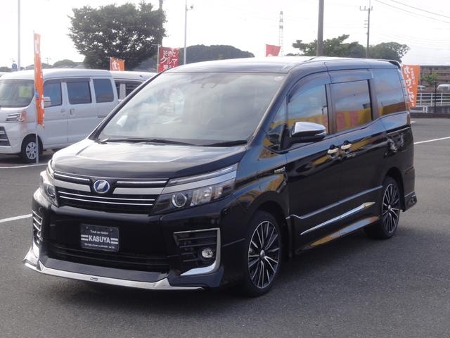 Toyota VOXY 2016 — фото автомобиля 1