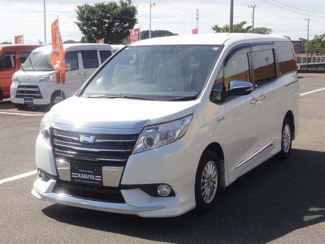 Toyota NOAH 2014 — фото автомобиля 1