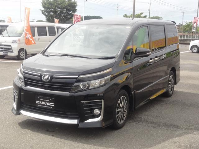 Toyota VOXY 2014 — фото автомобиля 1