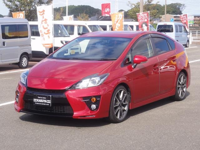 Toyota PRIUS 2014 — фото автомобиля