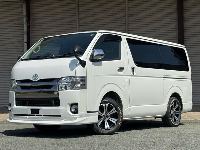 Toyota HIACE VAN 2017 — фото автомобиля 1