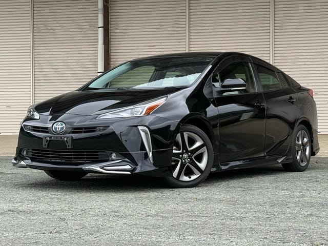 Toyota PRIUS 2020 — фото автомобиля 1