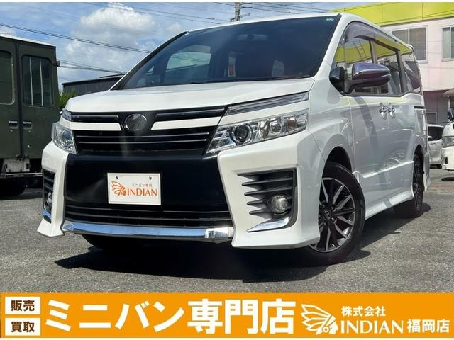 Toyota VOXY 2015 — фото автомобиля 1